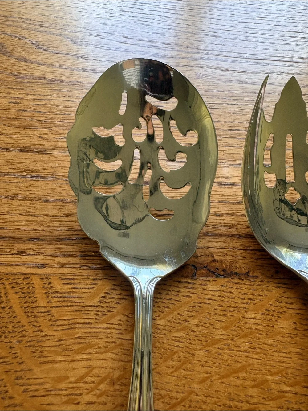 Reed & Barton Tarbor Stainless Steel Macaroni Server & Pierced Vegetable Server